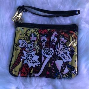 MUST HAVE  WRISTLET!!